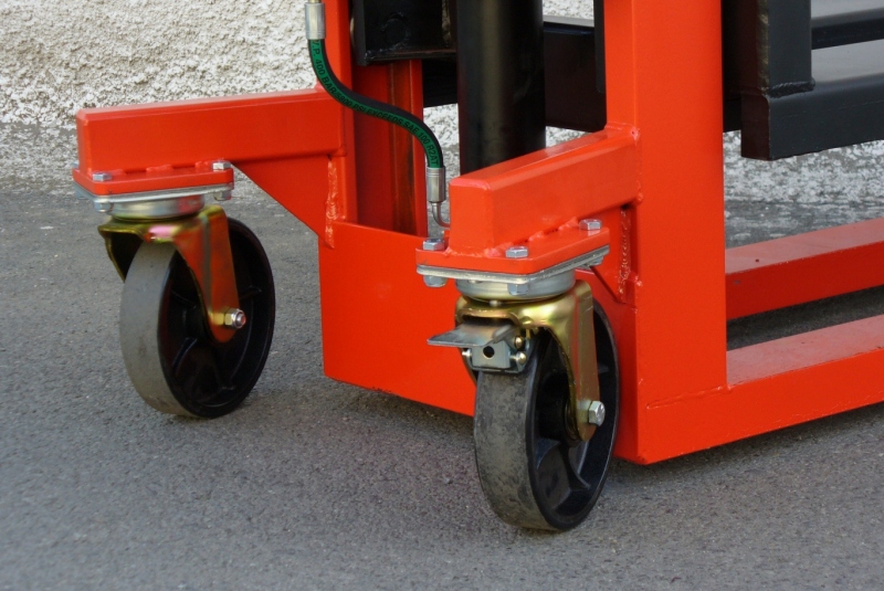Vysokozdvižné vozíky / VVR s nosnosťou 1800kg